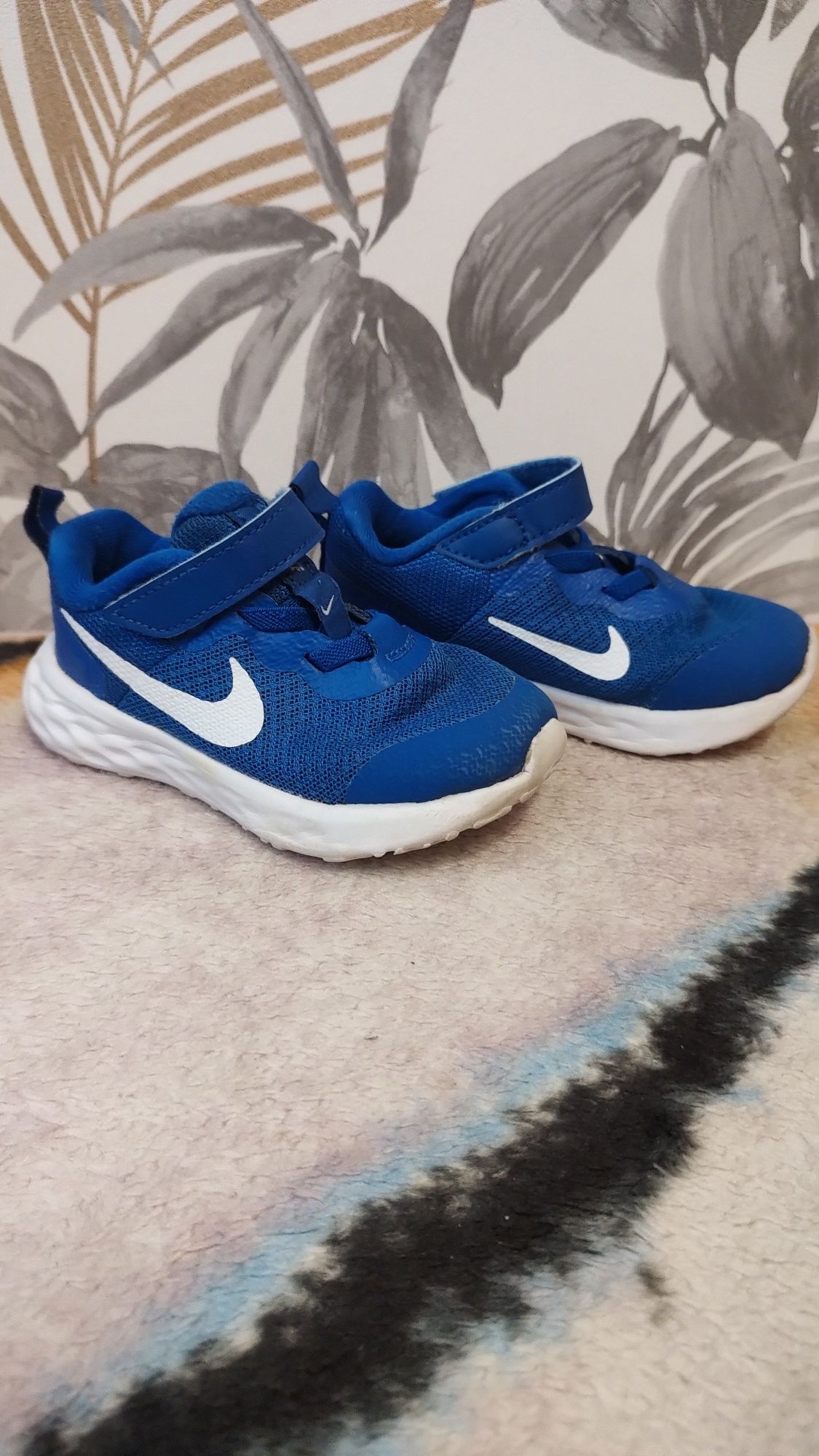 Sprzedam buty Nike 23.5