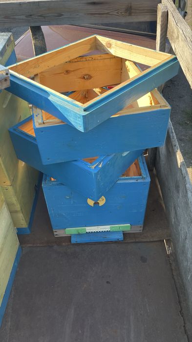 Продаи пчелинье улья