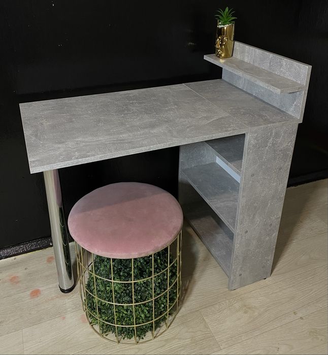 Стіл манікюрний,Стол маникюрный