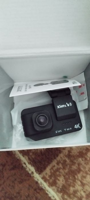 Kamera samochodowa xblitz V3 uzywana bez kabla