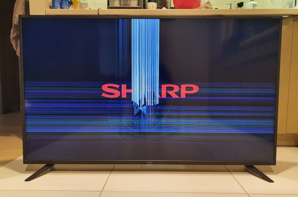 TV Sharp 55" uszkodzony