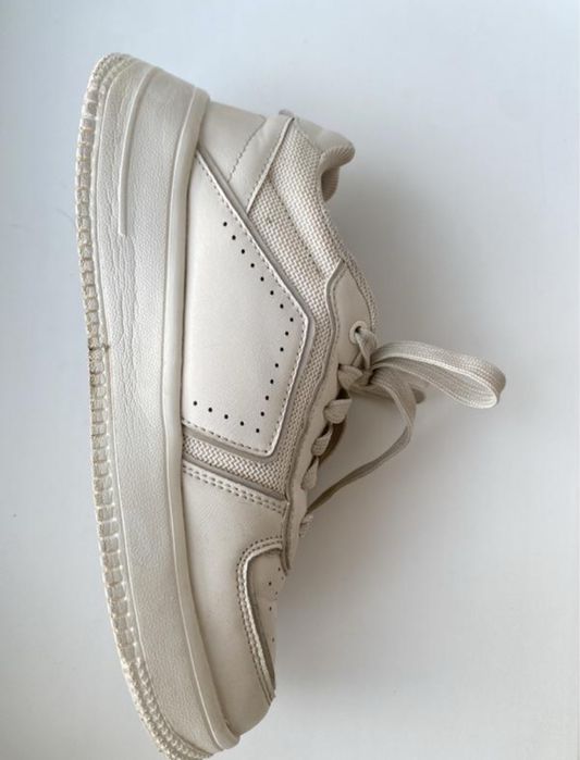 Кросівки жіночі 38 розмір, кросівки на весну/осінь.