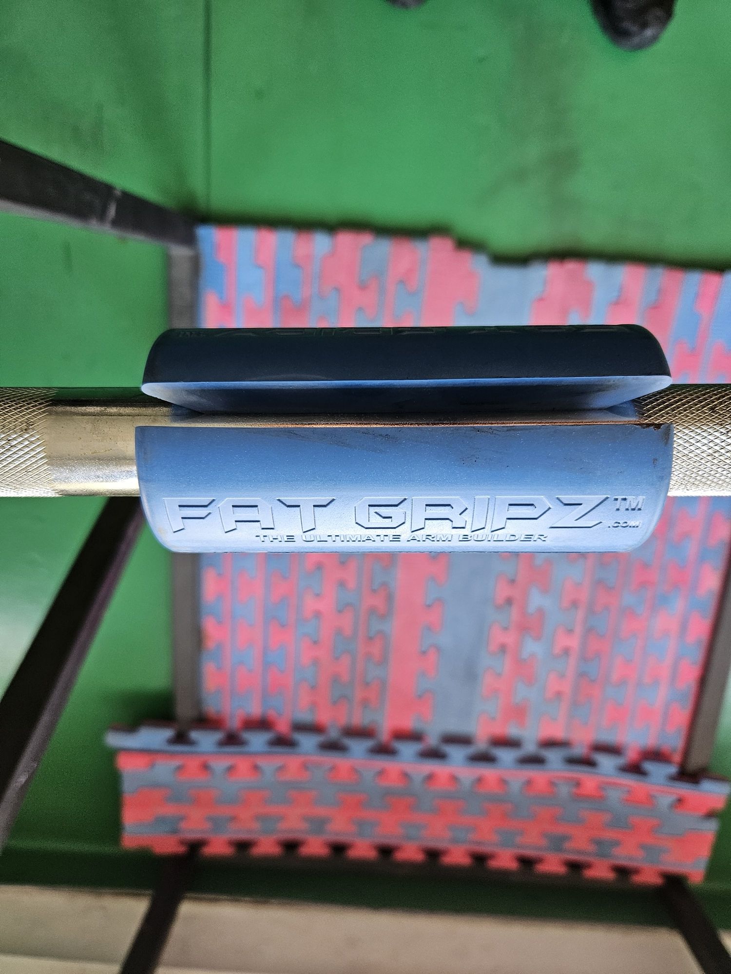 Par de pegas para barras e halteres