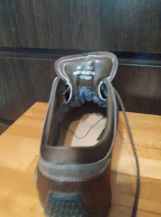 Кросівки шкіряні коричневі Clarks 46 розмір