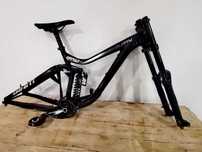 Bicicleta/Downhill Giant Glory, rock shox boxxer team, rock shox rc2