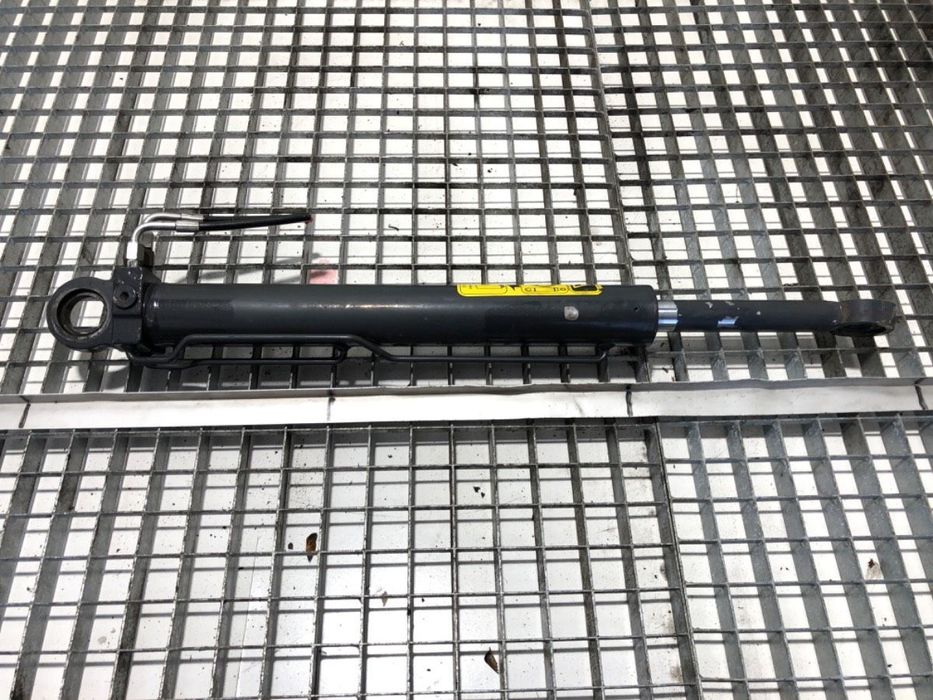 SIŁOWNIK PODNOSZENIA KABINY  SCANIA 4 - series 1995 - 2008 114 C/330 1549737