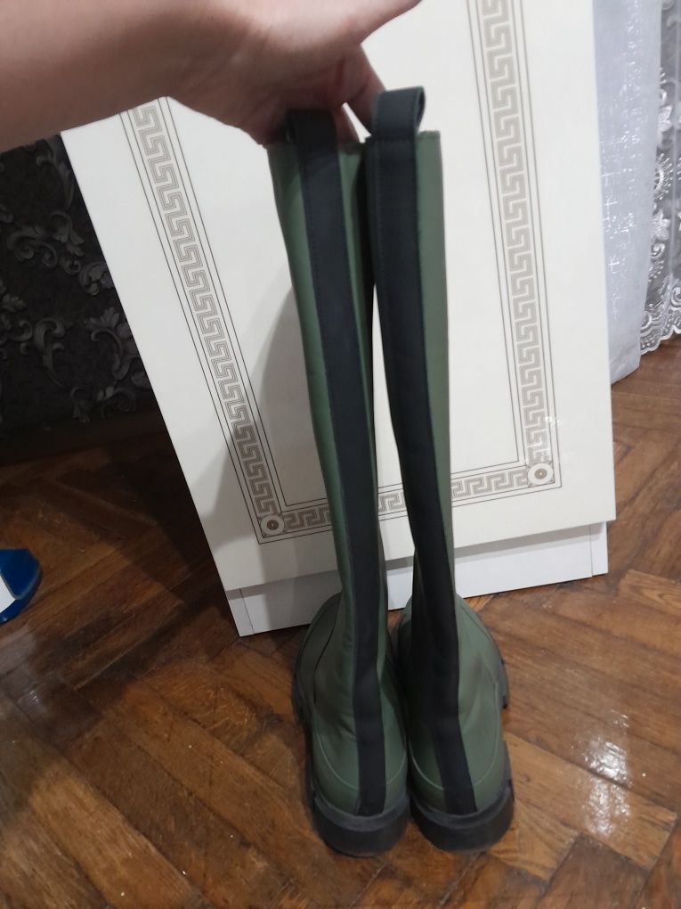 Продам чоботи, труби