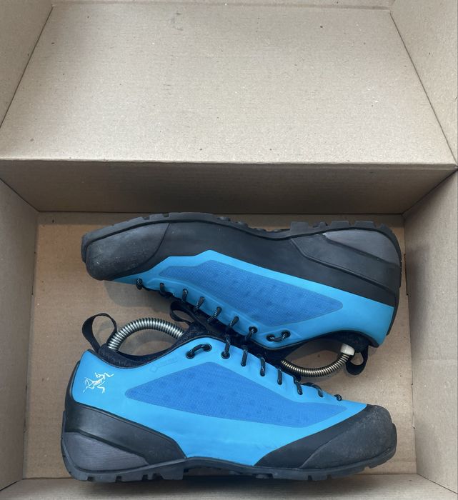 Кросівки Arcteryx