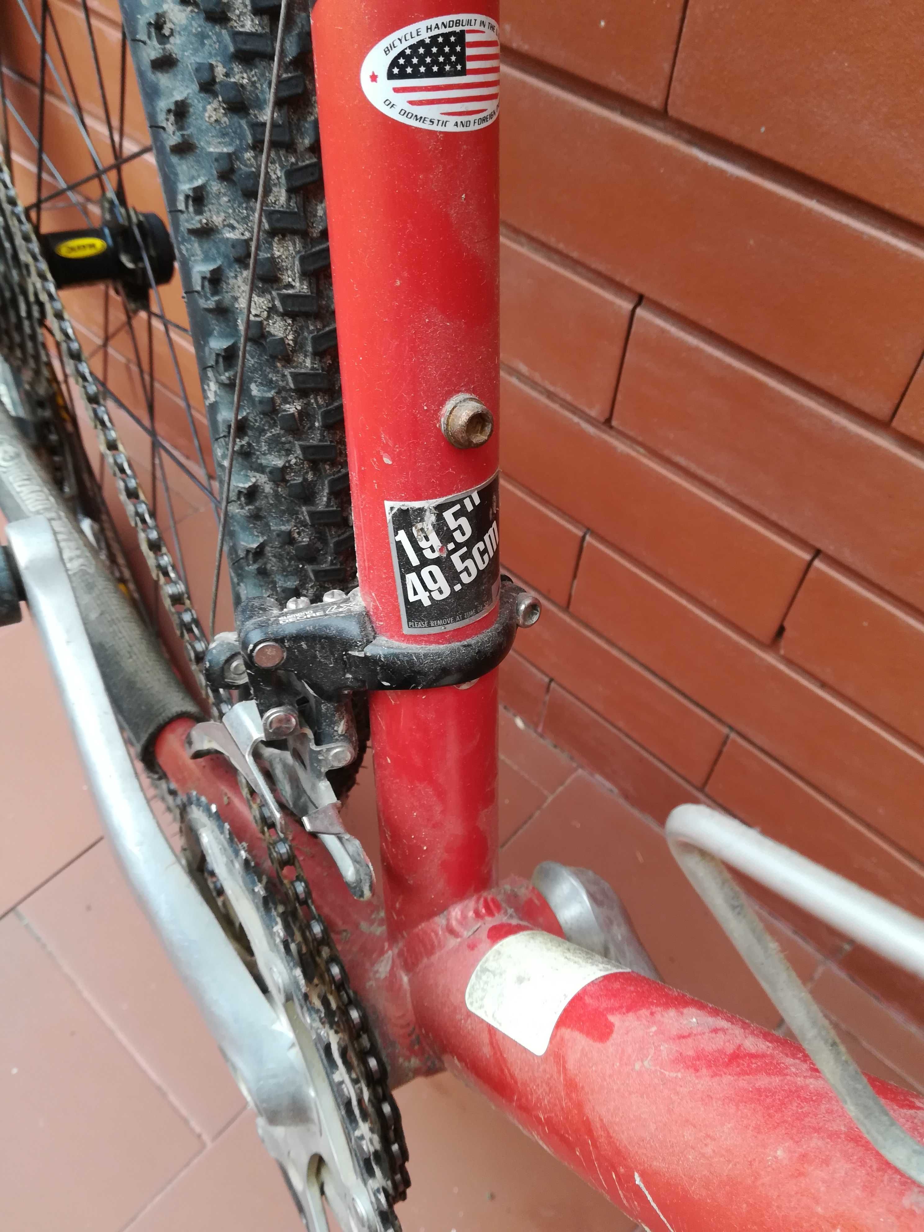 Bicicleta TREK 6500 + rolo treino