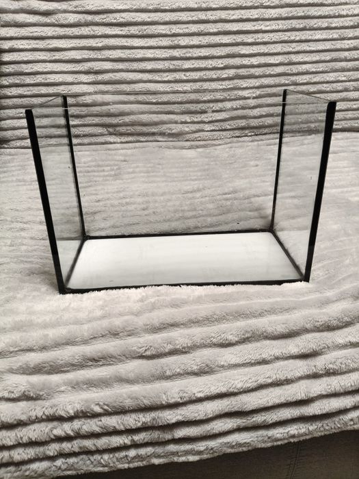 Акваріум  для водяних та різних  живностів