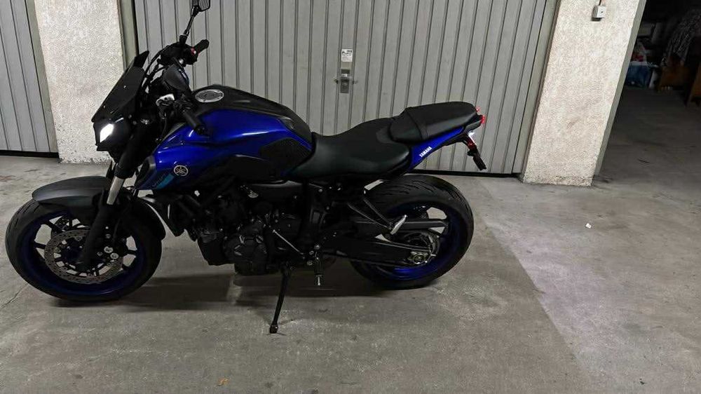 Moto MT 07 Como nova