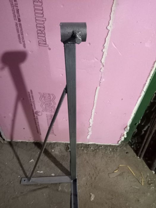 Кронштейн металевий 100см. Старлінк Starlink