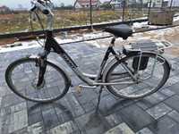 Holenderski rower elektryczny GIANT TWIST HYBRID Nexus 7 uszkodzony