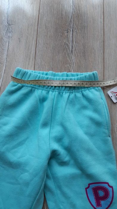 Nowe spodnie dresowe dziewczęce 98 / 104 Nickelodeon Psi Patrol