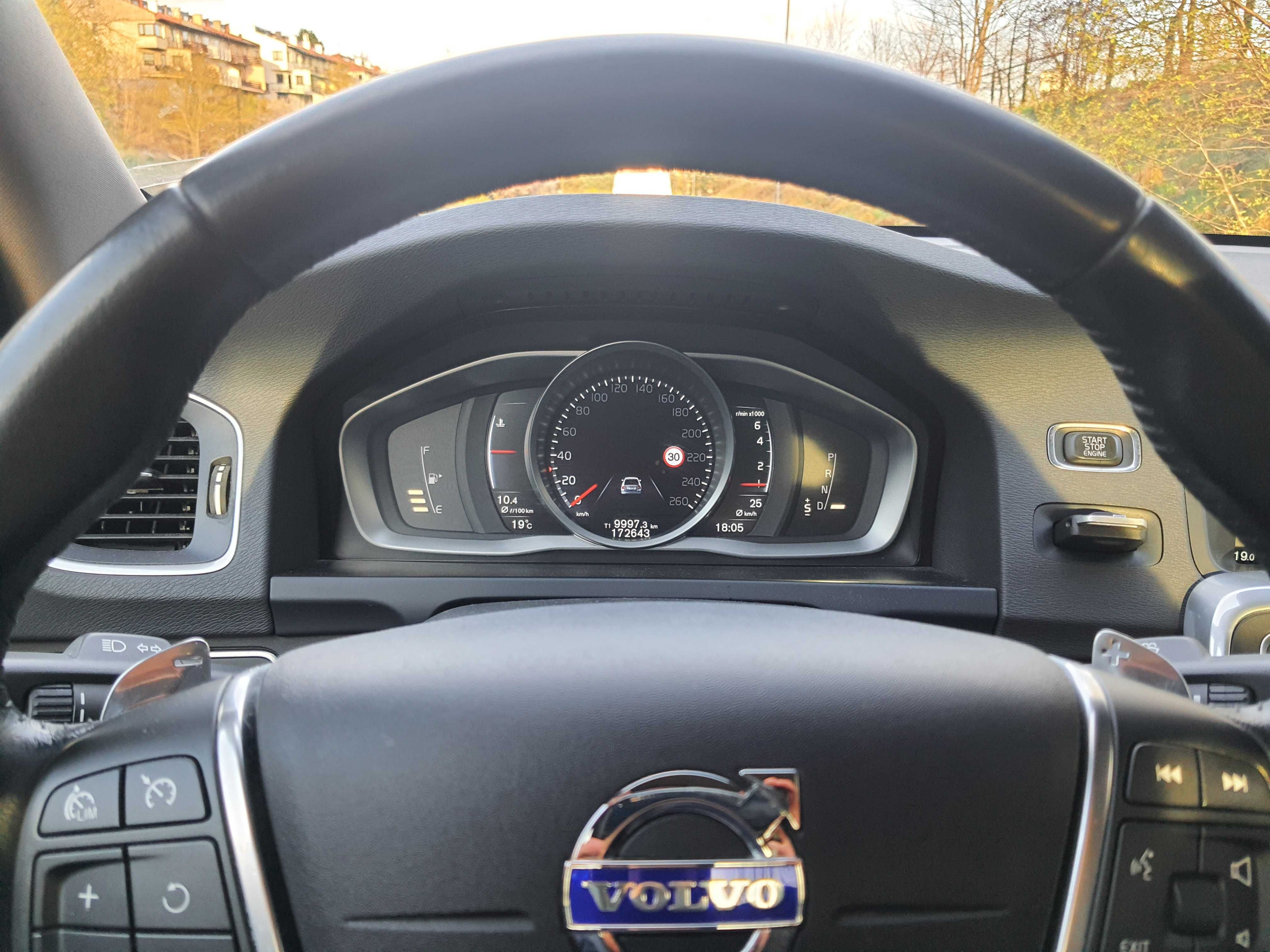 Zadbane Volvo S60 z polskiego salonu, T4 benzyna 190 KM