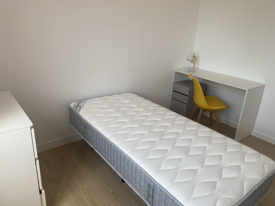 Coimbra. Quarto em celas em moradia renovada