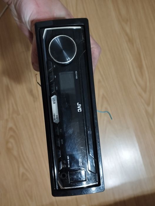 Продам магнітолу JVC