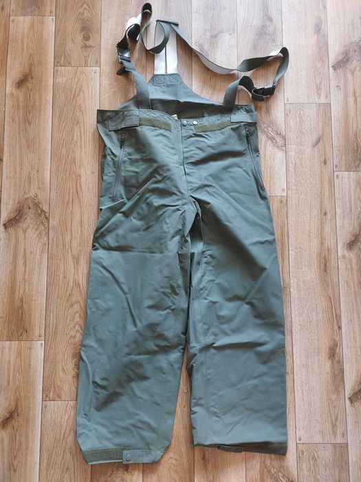 Spodnie goretex oliwkowe wojskowe niemieckie 48/50