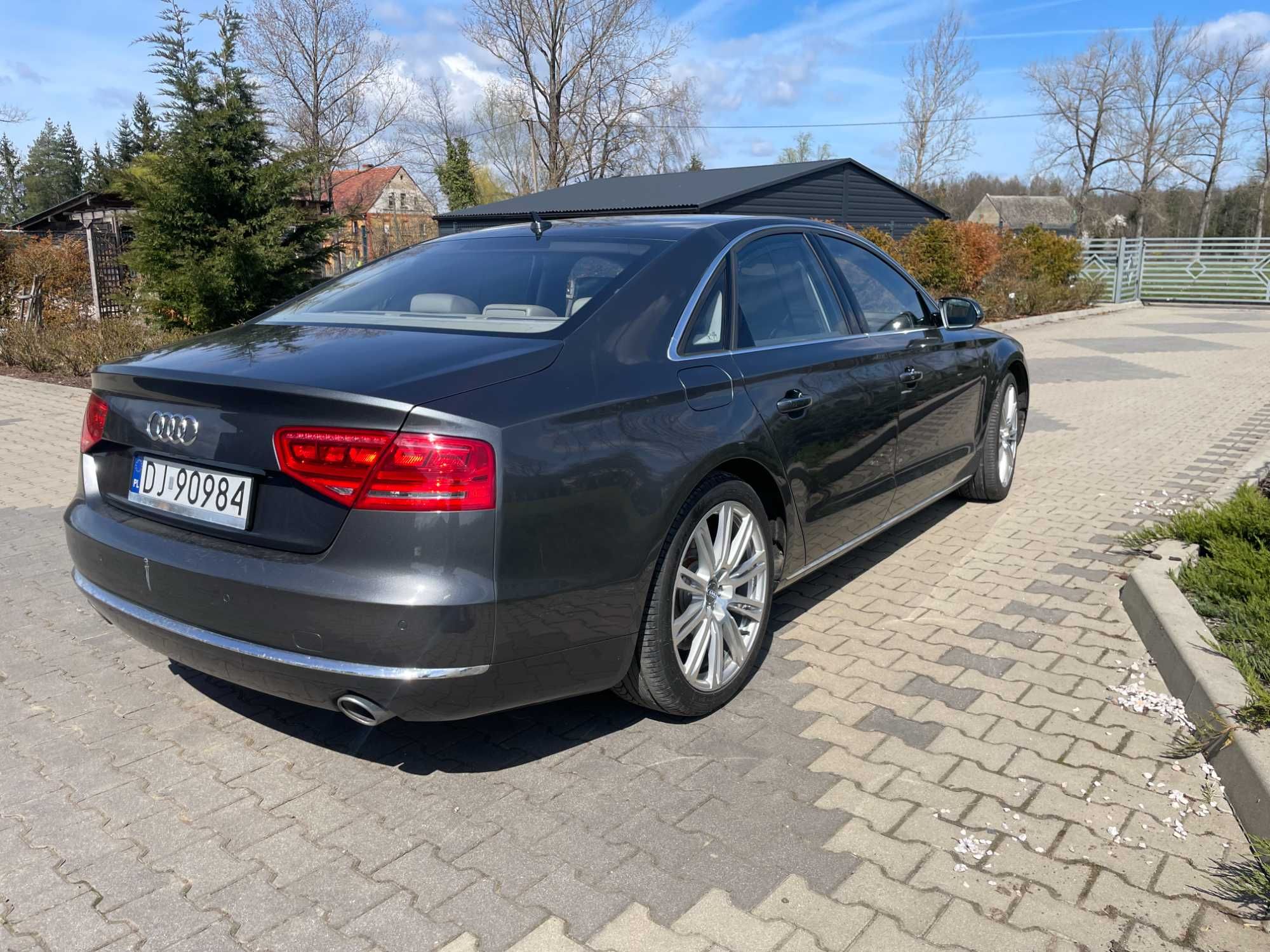 Audi A8 4,2 TDi quattro, Pneumatyka, Bang&Olufsen, Masaże, Domyk, Hak