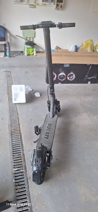 ducatti pro II evo hulajnoga elektryczna