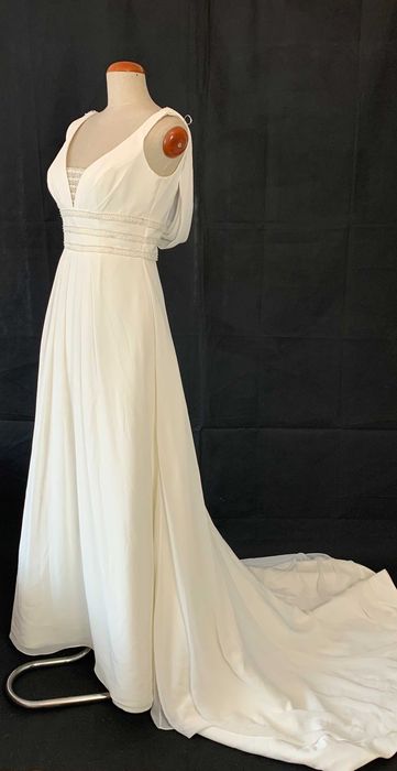 Nowa Suknia ślubna M 38 Ellis Bridals z trenem ślub w plenerze lekka