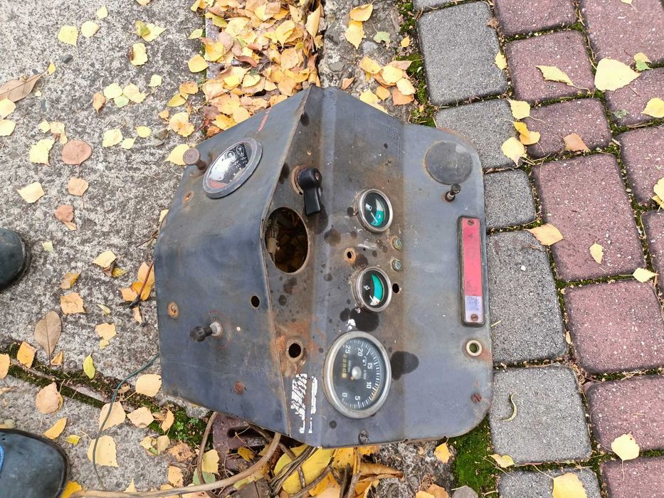 deska rozdzielcza pulpit mf massey ferguson ursus 235,2812,3512,255