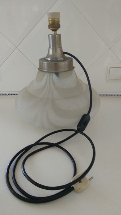 Candeeiro com design, dos anos 50, muito original