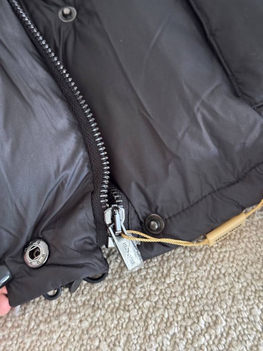 Куртка пухова в стилі Miu Miu