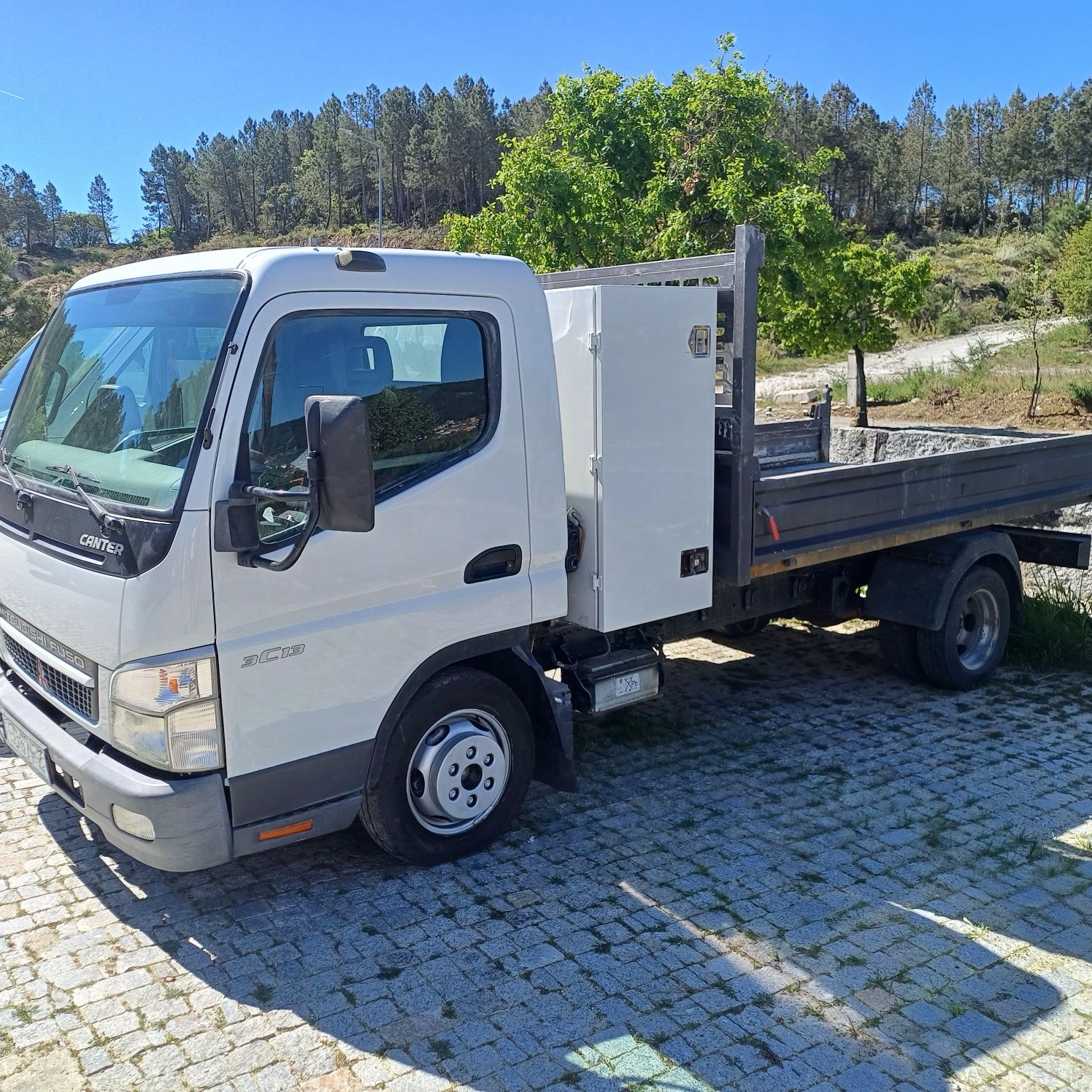 mitsubishi canter basculante