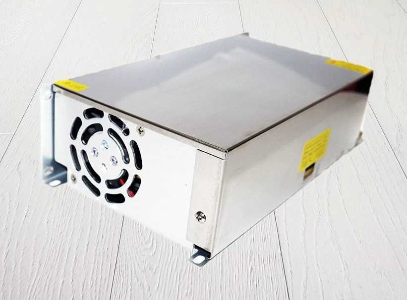 Блок питания адаптер 12V 50A Металлический корпус с кулером