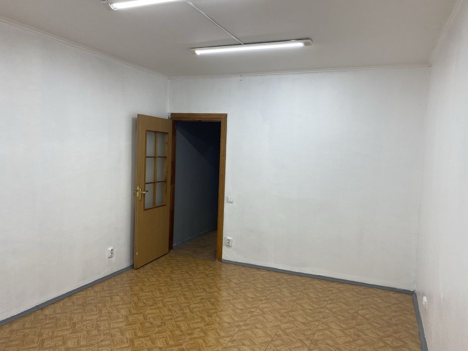 Без комісіі агентства. Оренда приміщення 3 кабінети + приймальня.