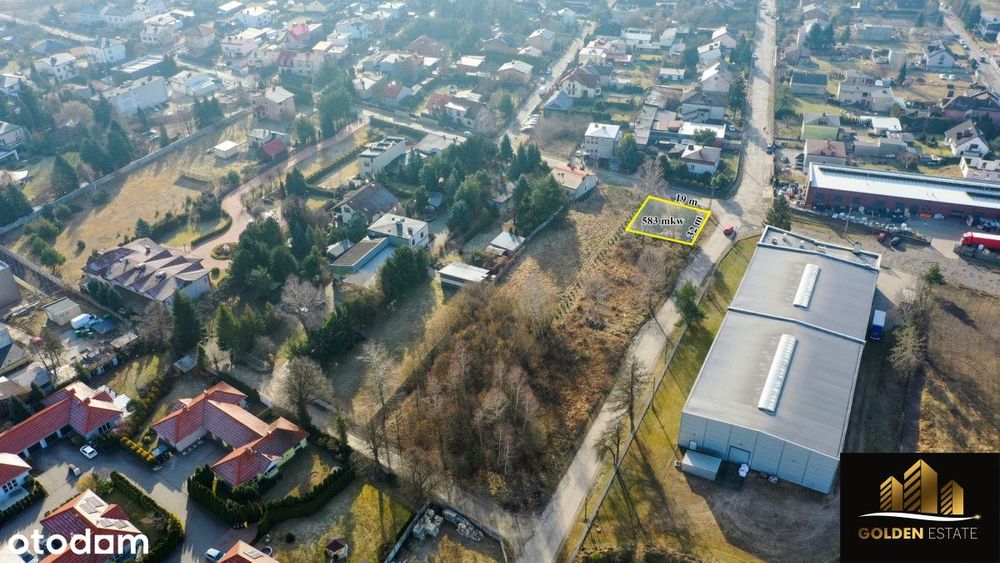 Lisiniec. działa z pozwoleniem na sklep.