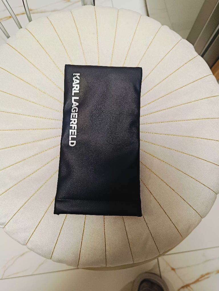 Etui na okulary Karl Lagerferd