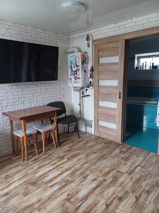 3 кімнатна квартира в одноповерховому будинку на Раківці