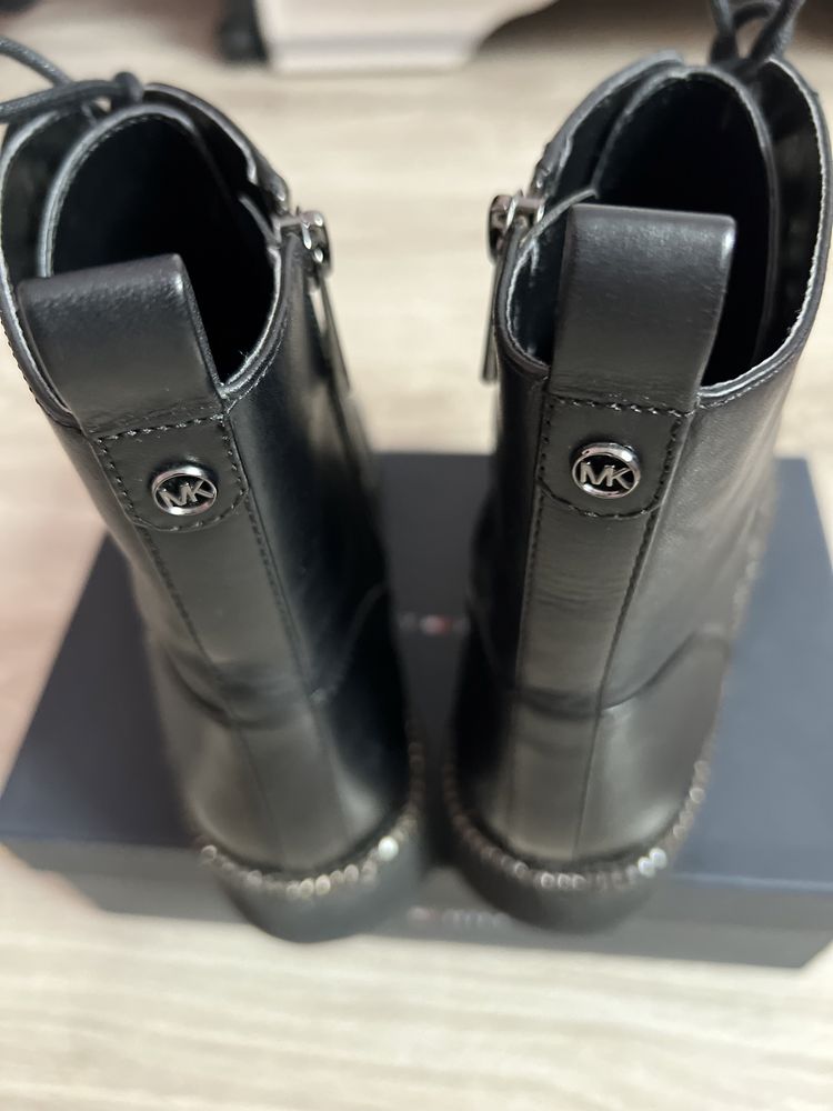 Ботинки Michael Kors