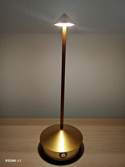 Iluminaria dourada