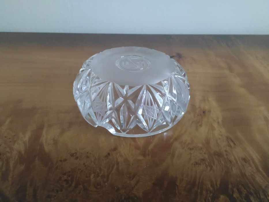 Popielniczka kryształowa z logo PZU