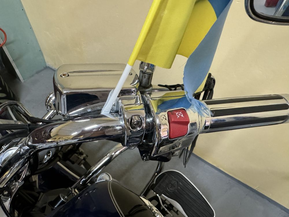 Мотоцикл Yamaha V-Star 650 Classic Selverado