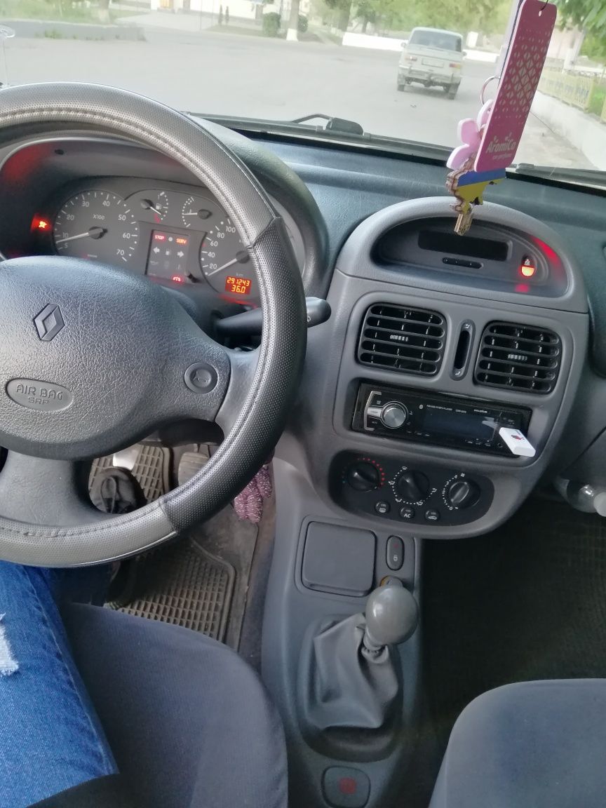 Продам авто Renault Clio 2