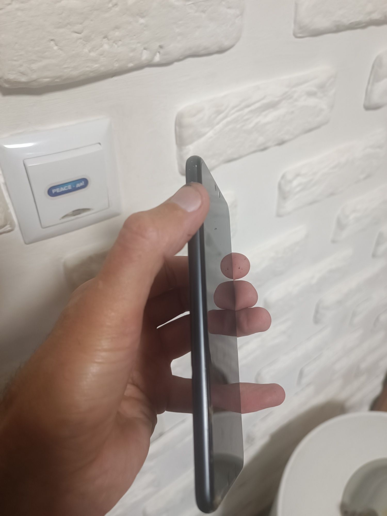 Huawei P20 4/64Gb EML-L29 битий