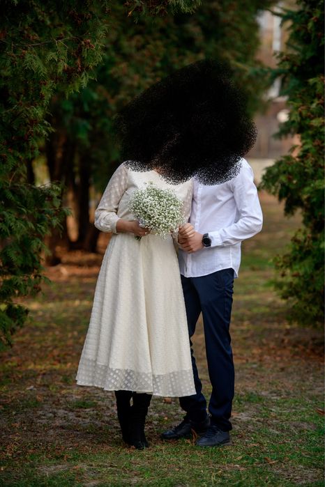 Сукня.  Плаття міді.