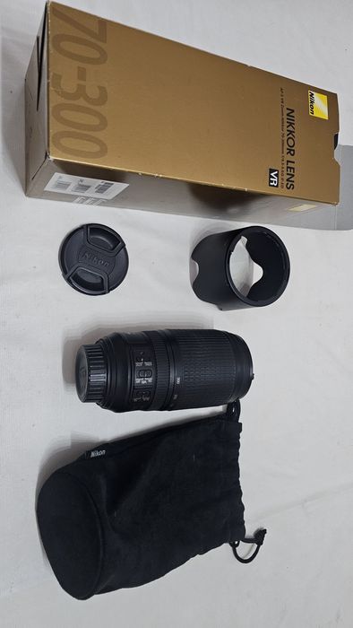 Objetiva Nikon 70-300 VR 4.5-5.6,