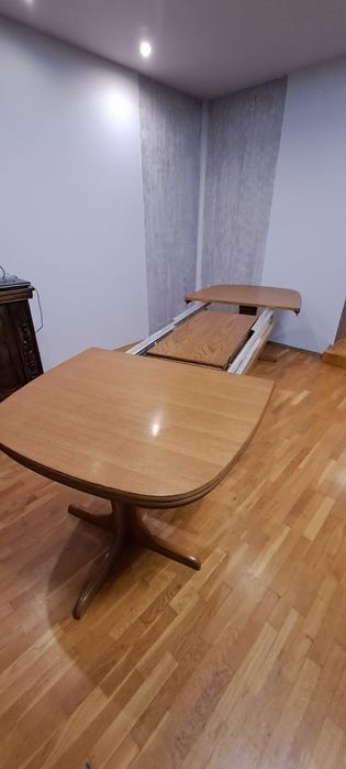 Rozkładany stół do Jadalni