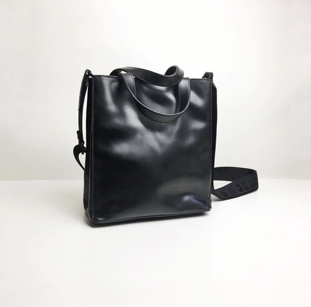 сумочка LIEBESKIND BERLIN Carter Paper Bag Tote M Black Оригінал