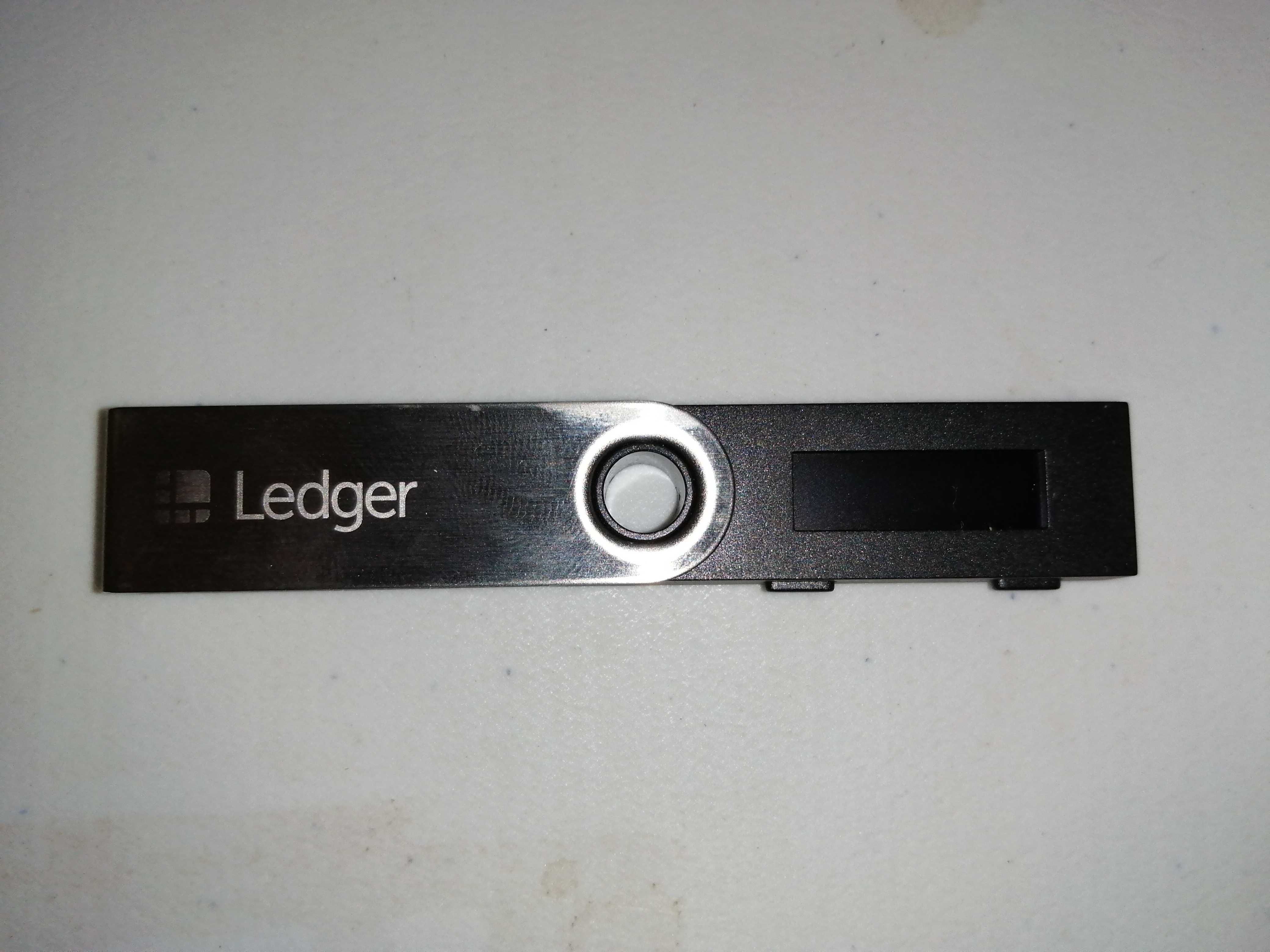 Ledger Nano S - Carteira para criptomoedas