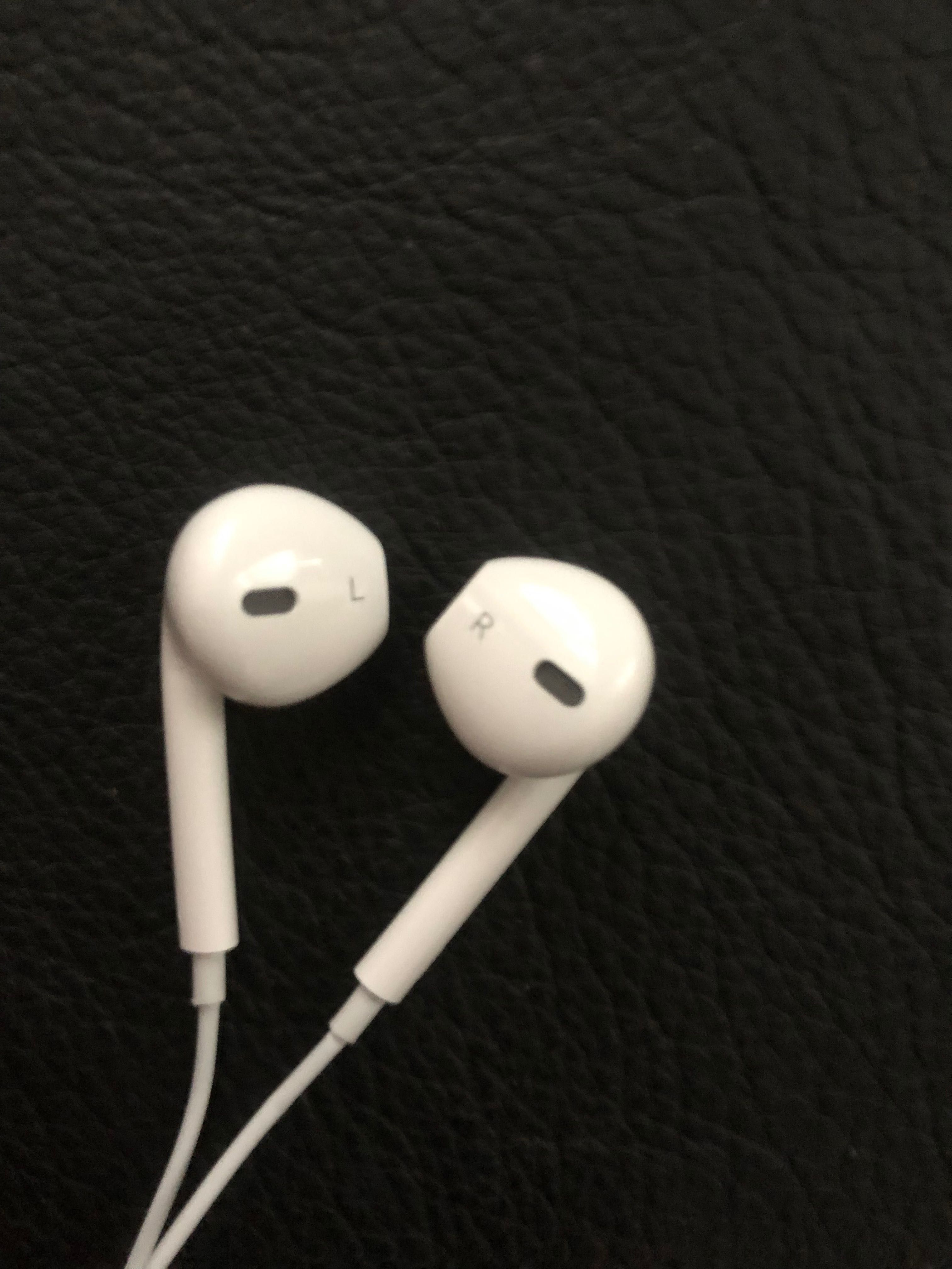 Наушники / гарнитура Apple EarPods Lightning Conector