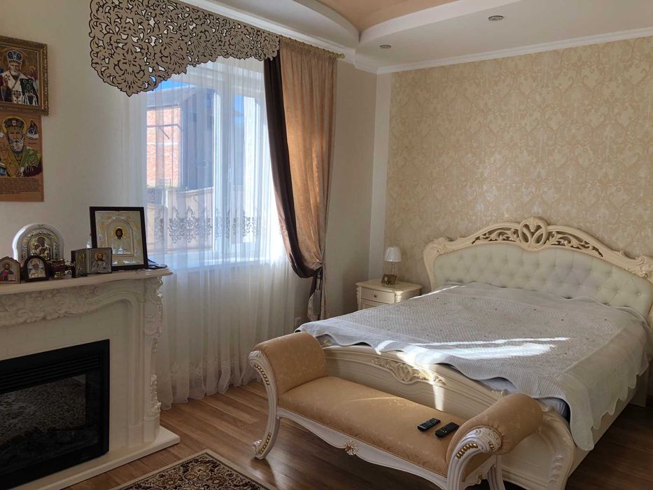 Будинок в Ружичній