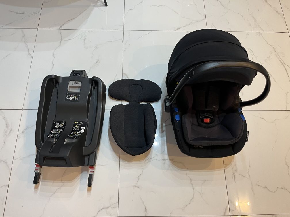 Wózek Junama Diamond 3w1 wraz z nosidełkiem Avionatut Pixel Pro + baza