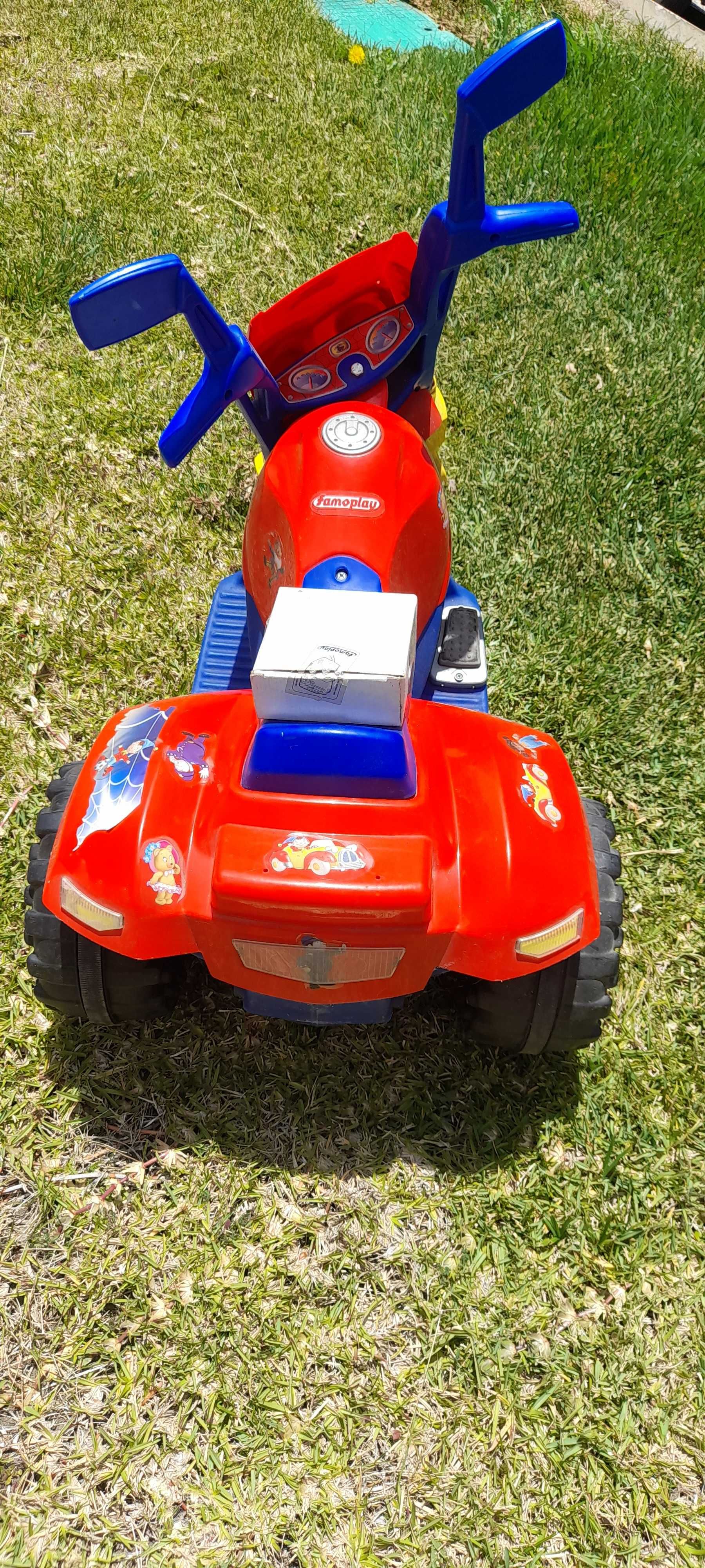 Moto     Criança