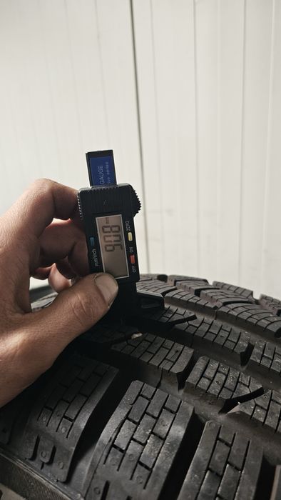 2x Pirelli sottozero 215/45r18